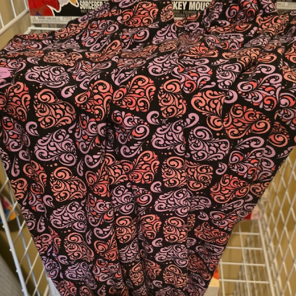 Sweetlegs Plus Heart to Heart Leggings